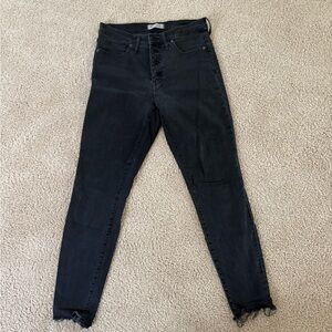 Madewell 9” high rise skinny jeans with a button fly.